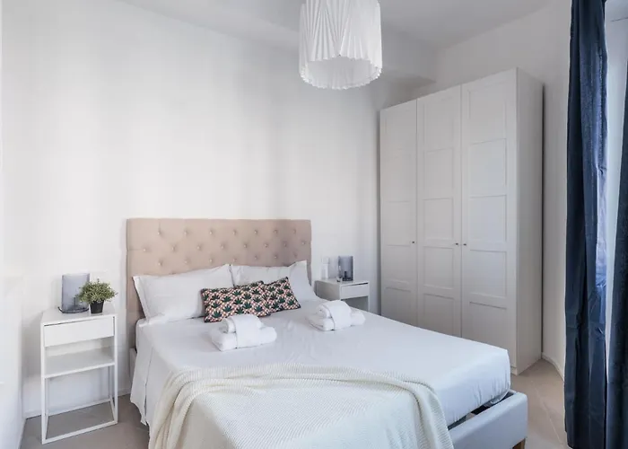 The Rent - Bright Near Pigneto Appartement